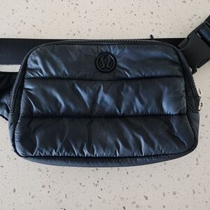 Lululemon athletica Quilted Black Belt Bag, Good Condition